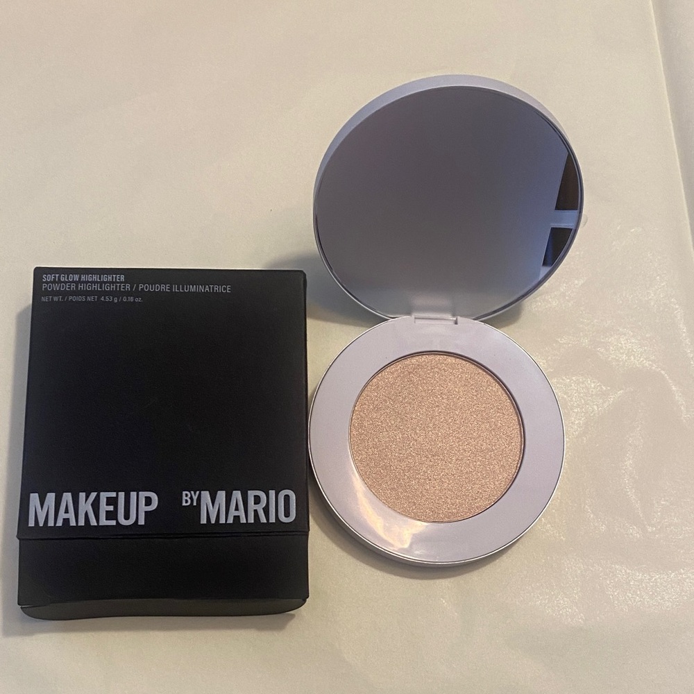 MAKEUP BY MARIO Soft Glow Highlighter - Classic Pearl - Picture 6 of 9